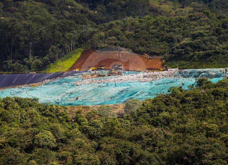 Según la licencia ambiental otorgada a Empresas Varias, el vaso Altaír funcionará hasta el 2023 o cuando alcance su lleno de 5´543.500 m3 de basura. FOTO Jaime Munévar Pérez