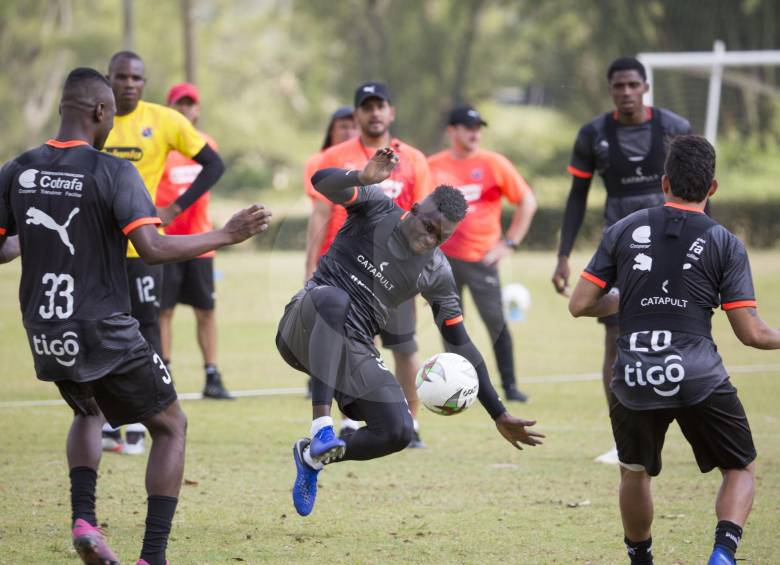 Medellín se preparó con la ilusión de tener un buen debut en la Libertadores, esta noche en el Atanasio ante los venezolanos. FOTO edwin bustamante