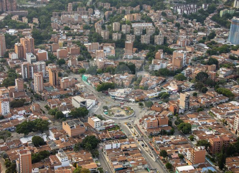 Comuna 12 (La América) en las inmediaciones de lo que será el puente elevado sobre la calle Colombia. FOTO cARLOS VELÁSQUEZ