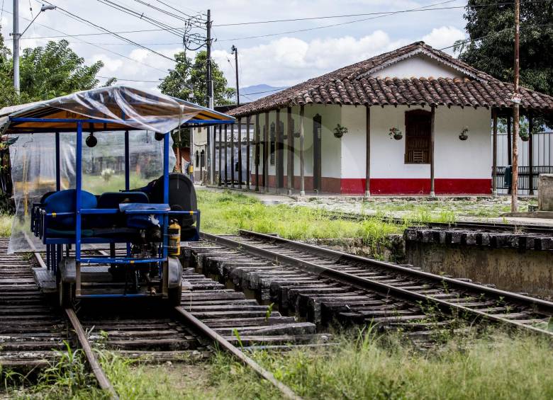Revivir el ferrocarril es el proyecto bandera de la actual Gobernación. Tendría 18 estaciones y movilizaría pasajeros, carga y residuos sólidos, con tres puntos de transferencias. FOTO jaime pérez