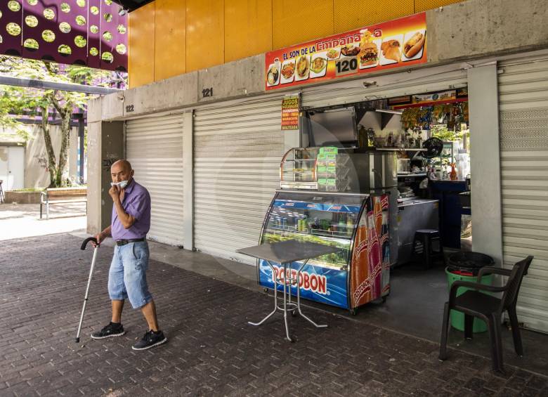El sector en el que más empresas hay constituidas sin personería jurídica es el del comercio al por mayor y al por menor, con 555.432 registros, según Confecámaras. FOTO Carlos Velásquez
