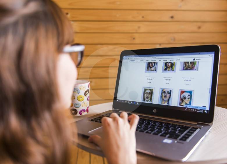 Hasta 500.000 pesos invertirá el 40 % de los colombianos encuestados por Google. FOTO CARLOS VELÁSQUEZ 