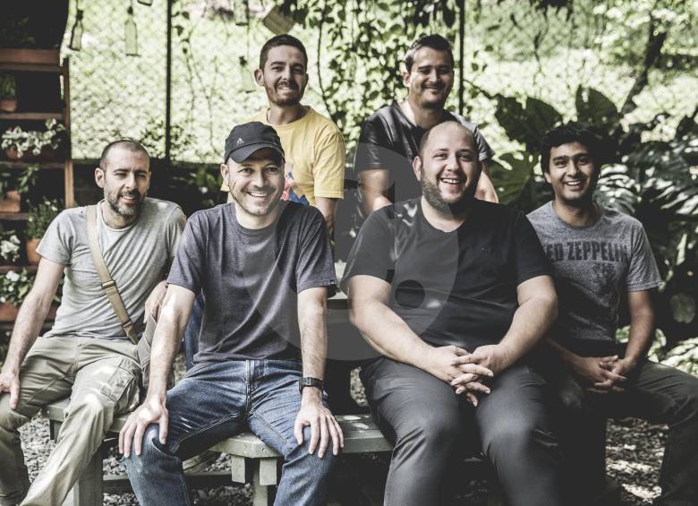 El nuevo disco ya está en Spotify. También tienen un vinilo, en el que hay un juego con el objeto y el diseño. FOTO Emanuel Zerbos