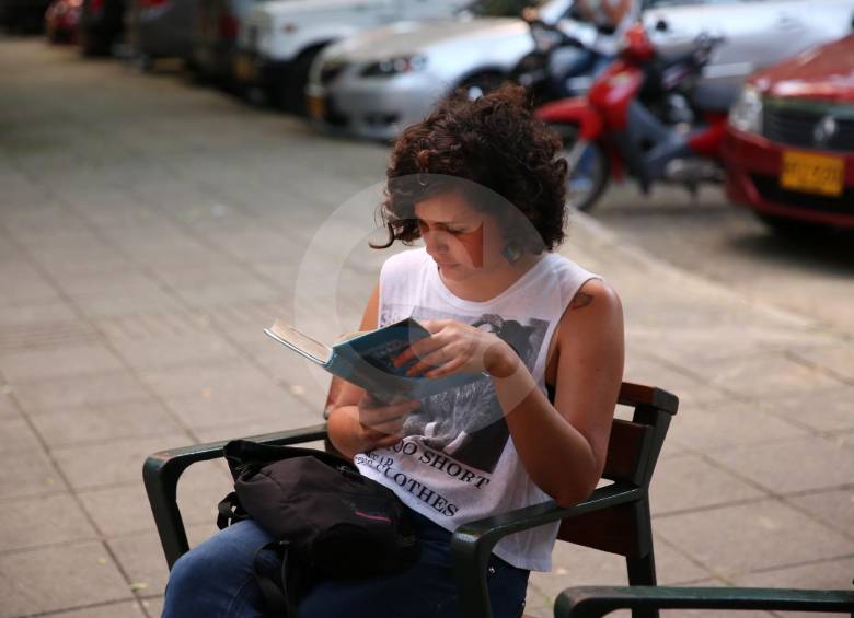 Leer es mi cuento es el programa de fomento de lectura del Ministerio. Se fomenta en las bibliotecas. FOTO Edwin Bustamante