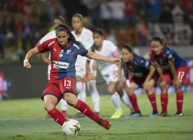 En la Liga de 2019 compitieron 20 equipos y se disputaron 74 juegos. América fue el campeón al vencer a Formas Íntimas-Medellín. FOTO Edwin bustamante