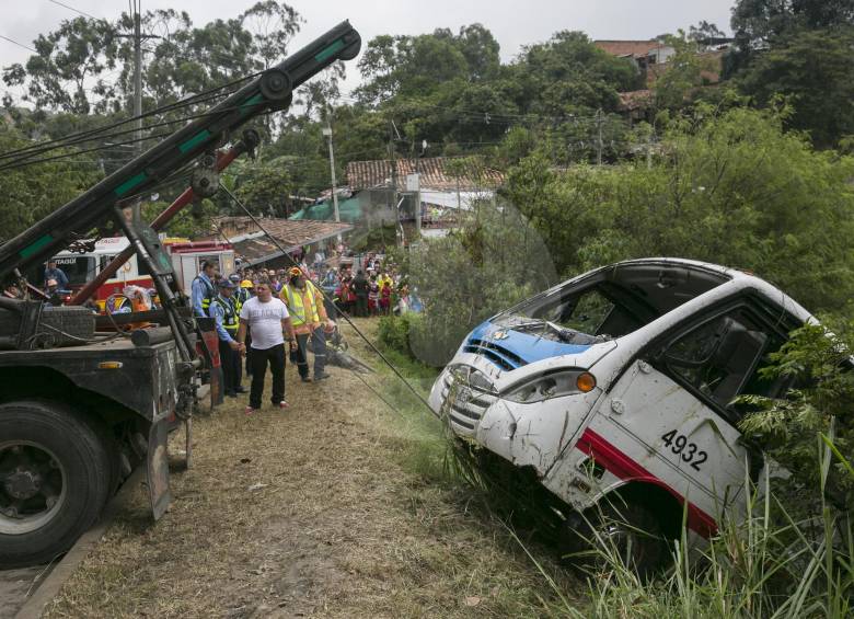 Los municipios antioqueños donde no hay autoridad de control de tránsito están más propensos a la accidentalidad y a una violación permanente de las normas. Hay alternativas para subsanar el faltante, incluso en convenios con la Policía. FOTO edwin bustamante