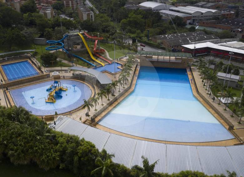 Los parques acuáticos del Aburrá ahora solo reciben a la soledad
