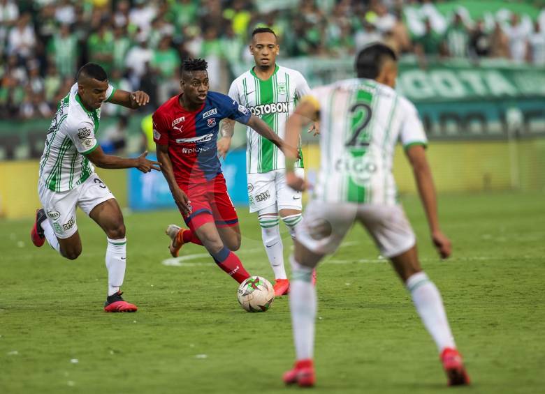 La Liga BetPlay-1 se suspendió en la octava fecha de la fase Todos contra todos. FOTO CARLOS VELÁSQUEZ