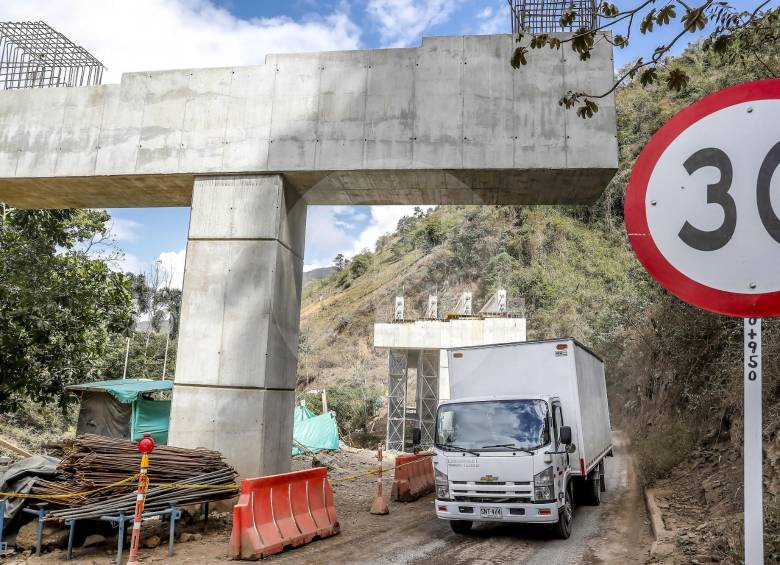 En Antioquia hay nueve concesiones de Cuarta Generación las cuales, según reportes de la CCI, en su gran mayoría detuvieron sus obras. En la foto, la conexión Mar 2. FOTO Juan Antonio Sánchez