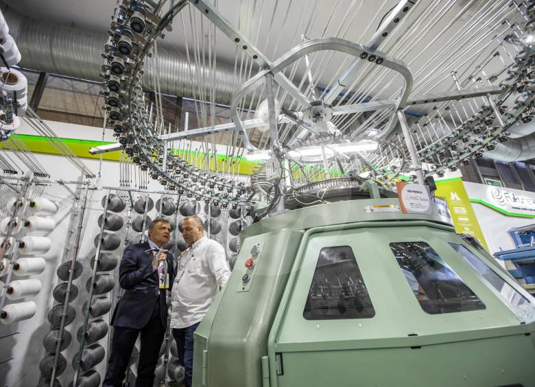 El decreto que estableció el Gobierno para fijar aranceles a la importación de textiles cayó mal entre los empresarios del segmento. Vuelve el debate. FOTO CARLOS VELÁSQUEZ