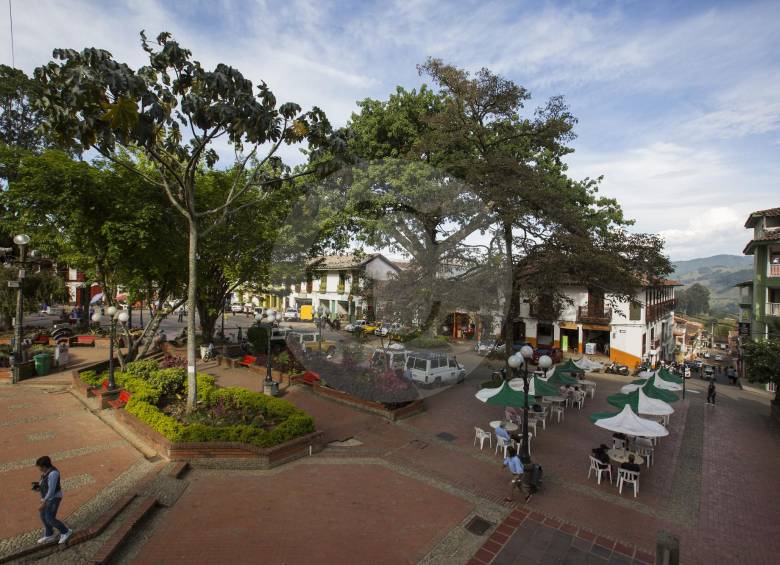 Parque principal de Jericó, en el Suroeste antioqueño. FOTO EDWIN BUSTAMANTE