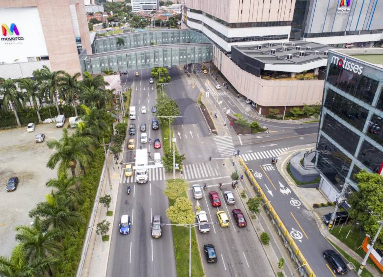 Mayorca Mega Plaza, establecimiento comercial localizado en Sabaneta, Antioquia. Calle 51 Sur #48-57 FotoS Esteban Vanegas