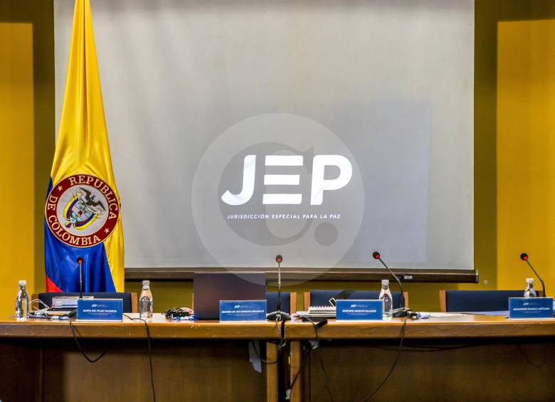 Algunos comparecientes podrían realizar trabajos, obras y actividades con contenido reparador y de esta manera ganar un descuento en la sanción que obtendrán cuando terminen sus procesos judiciales ante la JEP. FOTO jUAN aNTONIO sÁNCHEZ