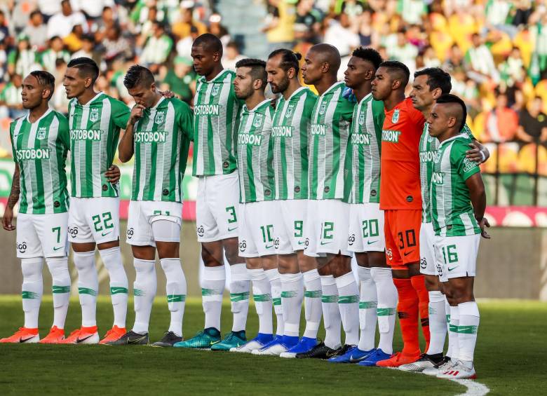 Con el número 3 aparece Cristian Moya y con el 20 Juan David Cabal, jugadores sub-20 que empezaron como inicialistas en el duelo del sábado y que podrían tener posibilidades en la Liga, que inician este sábado frente al Once Caldas. FOTO jaime pérez