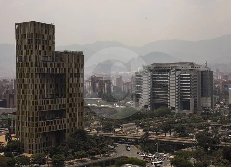 Medellín enfrenta dos contingencias: calidad del aire y covid-19. FOTO EDWIN BUSTAMANTE
