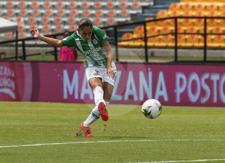 Viviana Múnera es una de las más experimentadas en el conjunto verdolaga que orienta Diego Bedoya. FOTO esteban Vanegas