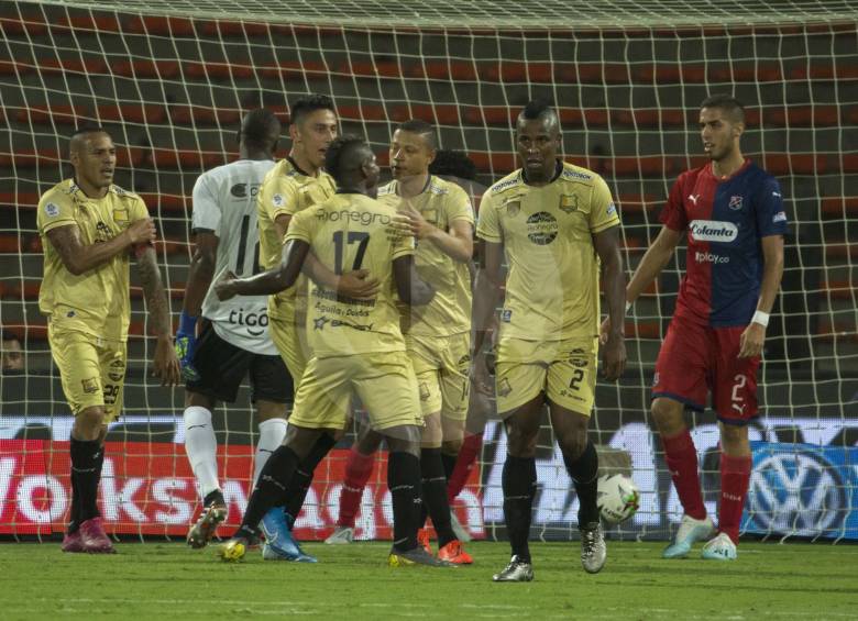 DIM tiene un rendimiento del 50% en condición de local. Venció a Patriotas (3-0) y América (4-1). Perdió frente a Junior (0-1) y ayer ante Águilas. FOTO edwin bustamante.