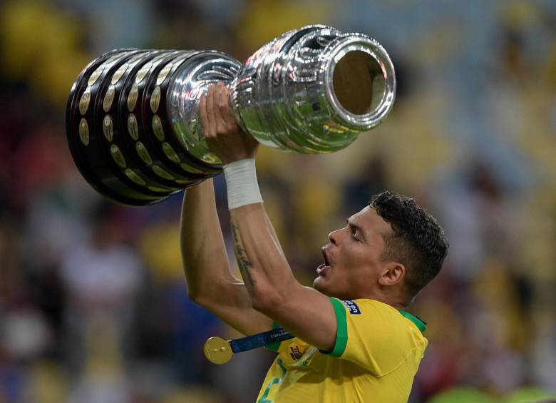 Thiago Silva, criticado durante el Mundial en 2014, tuvo por fin su reivindicación. FOTO afp