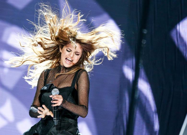Selena Gómez se convirtió en la primera persona en superar los 100 millones de seguidores en Instagram. FOTO AP