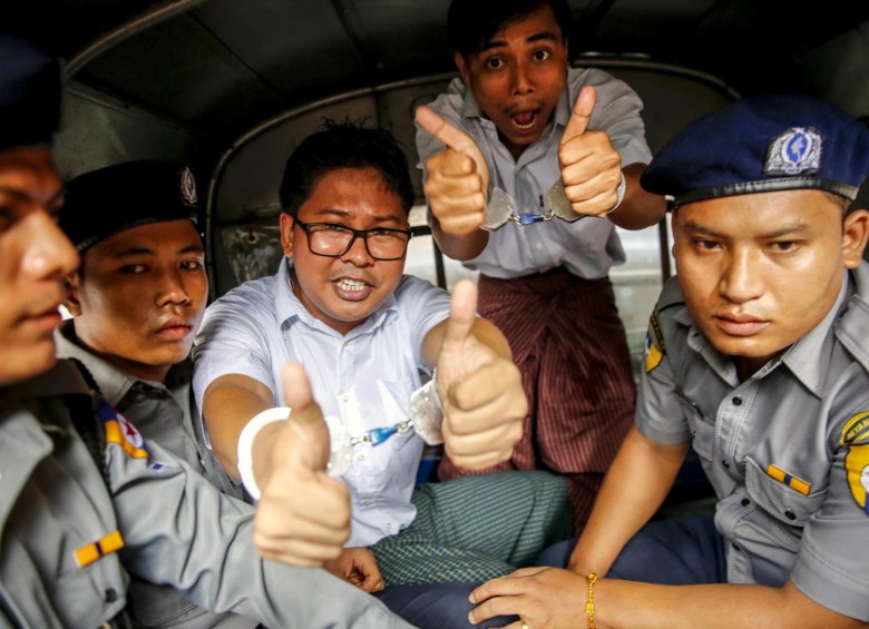 Periodistas de Reuters condenados en Birmania a siete años de cárcel. FOTO: EFE