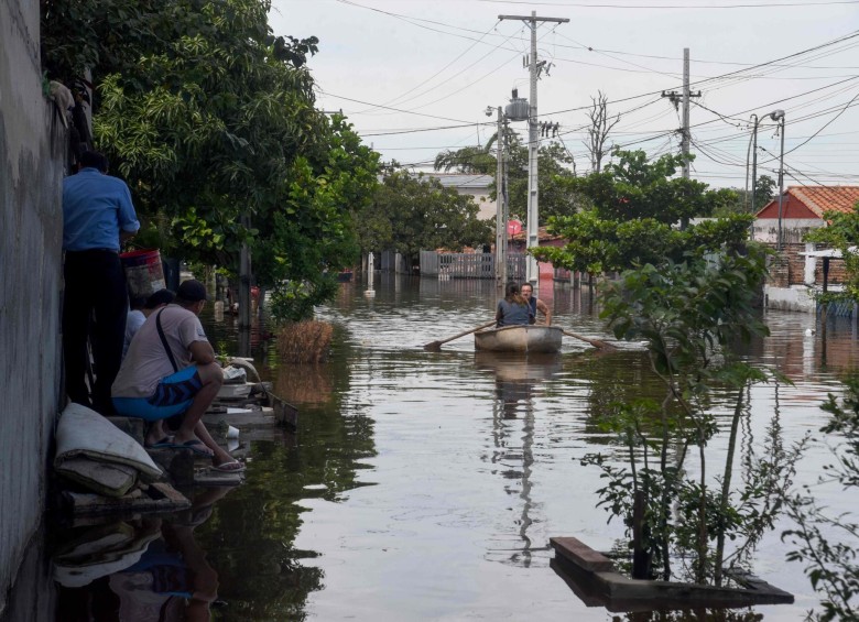 Inundaciones en Paraguay dejan 25 mil familias damnificadas. FOTO: AFP