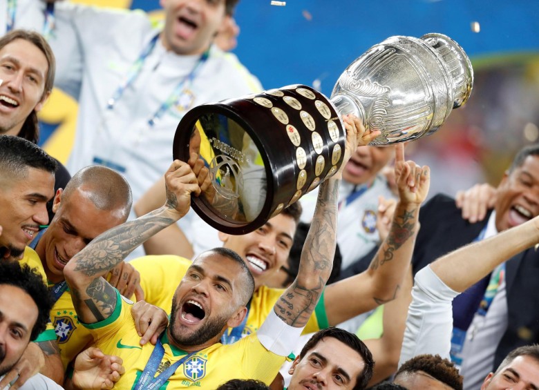 Con este festejo, Brasil puso fin a 12 años de espera sin reinar en el continente. No era campeón desde 2007. FOTO efe