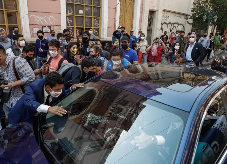 El astro brasileño logró recuperra su libertad y volver a su país, tras seis meses de arresto por manipulación de documentos. FOTOS EFE