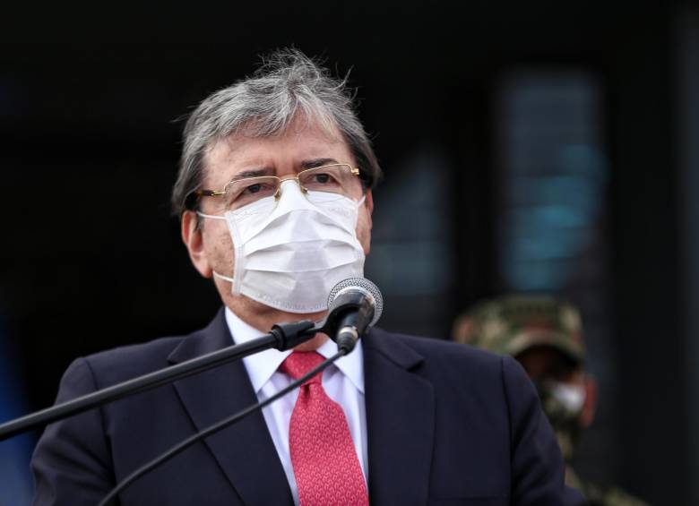 El ministro de Defensa, Carlos Holmes Trujillo, reconoció en la noche de este martes en una sesión del Congreso que la muerte de Javier Ordóñez en Bogotá, que desató una ola de protestas, es responsabilidad de los policías que intentaron detenerlo hace una semana. Foto: Colprensa