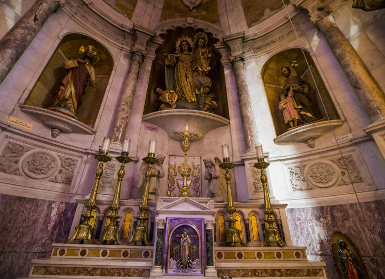 Esta catedral alberga una colección artística del Museo que reúne 45 pinturas y 15 esculturas de épocas que van desde el siglo XII al XIX. FOTO JULIO CÉSAR HERRERA