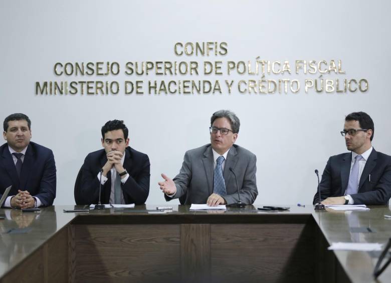 El gobierno, a través del Ministerio de Hacienda, presentó en Bogotá el Marco Fiscal de Mediano Plazo 2019. Foto: Colprensa