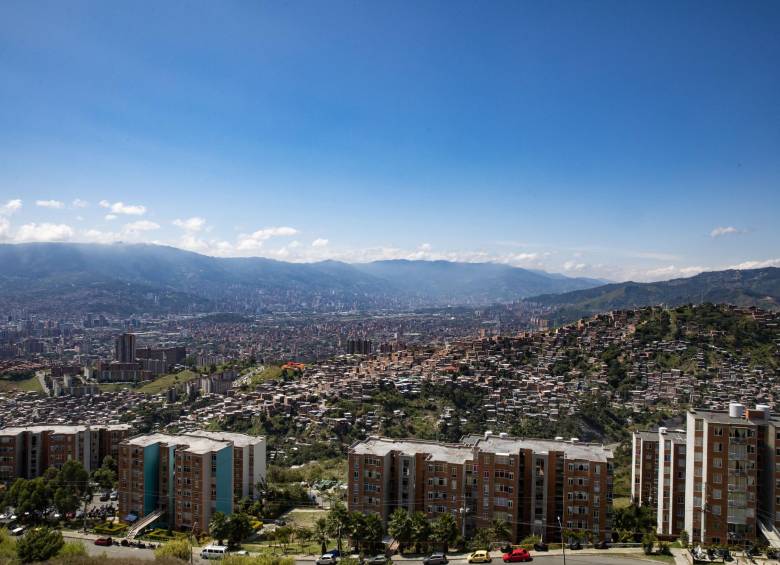 Antioquia alcanzó este jueves 16 de abril los 308 casos del nuevo coronavirus, de los cuales 183 están ubicados en la capital antioqueña. Del total departamental, el instituto indicó que hay 111 personas recuperadas. Foto: Edwin Bustamante 