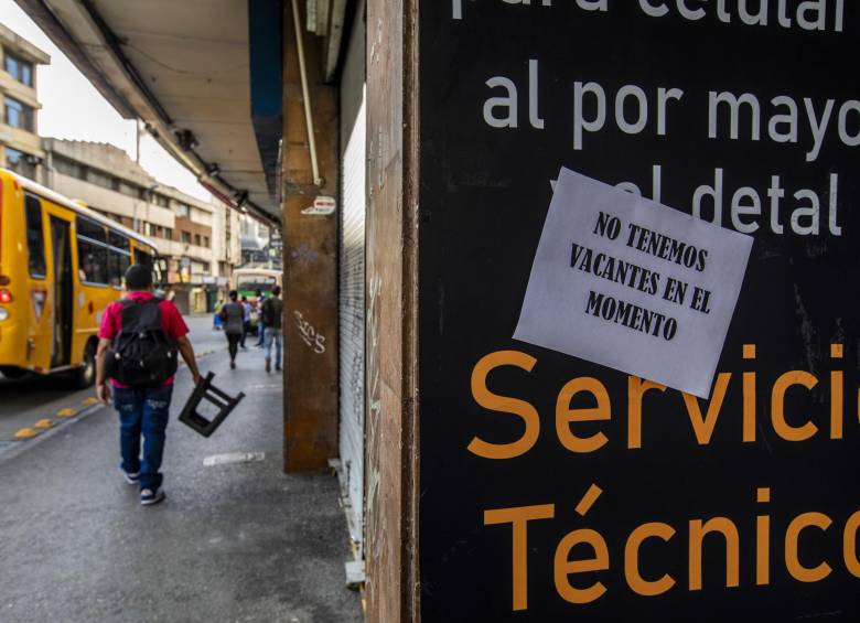 El desempleo ocupa el primer lugar, seguido por la inseguridad, según la ciudadanía consultada. Foto: Carlos Velásquez 