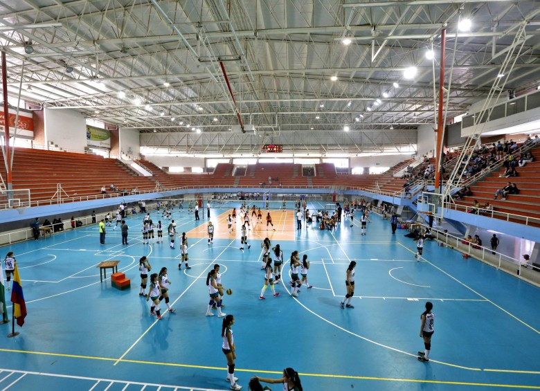 El voleibol es una de las disciplinas que coge fuerza en Envigado. Unos 600 deportistas lo practican allí. FOTO juan antonio sánchez