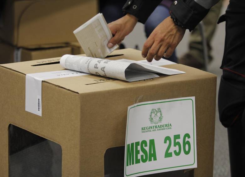 Se llegó el día y si aún no ha salido a votar tenga en cuenta que debe estar atento a las normas en las urnas, para evitarse un trago amargo con las autoridades. FOTO COLPRENSA