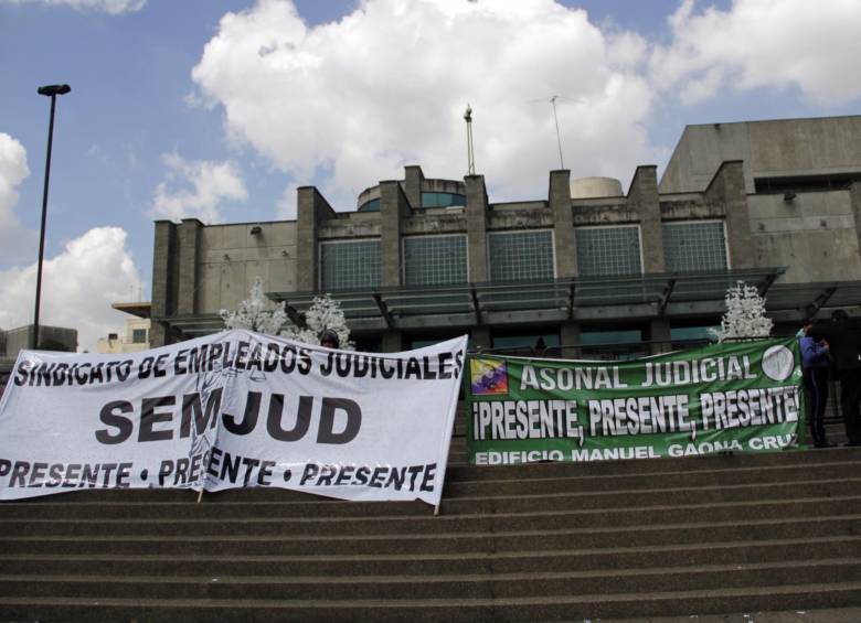 La Fiscalía General informó que 1.265 funcionarios que decidieron entrar en cese de actividades no recibieron salario. FOTO ARCHIVO COLPRENSA.