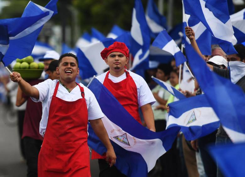 Las protestas antigubernamentales se suceden una tras otra en distintos sitios de Nicaragua. Esta vez la tropa oficial llegó acompañada por comandos armados que atacaron a bala a los manifestantes en Sutiaba. AFP