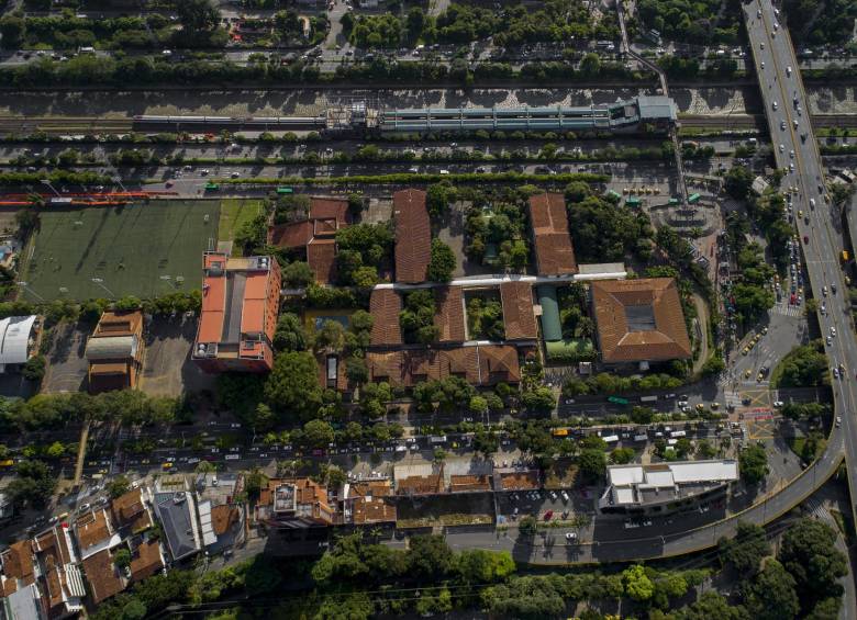 Vista aérea del campus del Politécnico Jaime Isaza Cadavid. FOTO: EL COLOMBIANO