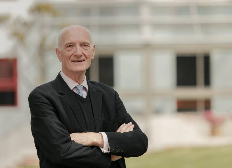 El juez Edwin Cameron es experto en justicia transicional y estuvo en Colombia para analizar los cambios de la paz en paralelo con lo que sucedió en Sudáfrica. FOTO Cortesía