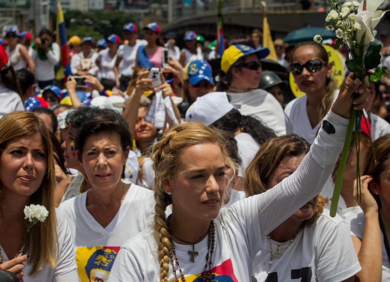 Lilian Tintori ha participado en múltiples marchas para pedir por la libertad de Leopoldo López. FOTO EFE