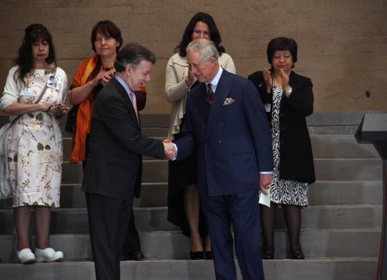 En el primer día de su visita a Londres, la reina Isabel II y el duque de Edimburgo darán la bienvenida formal a Santos y a la primera dama en el Pabellón Real. FOTO ARCHIVO COLPRENSA