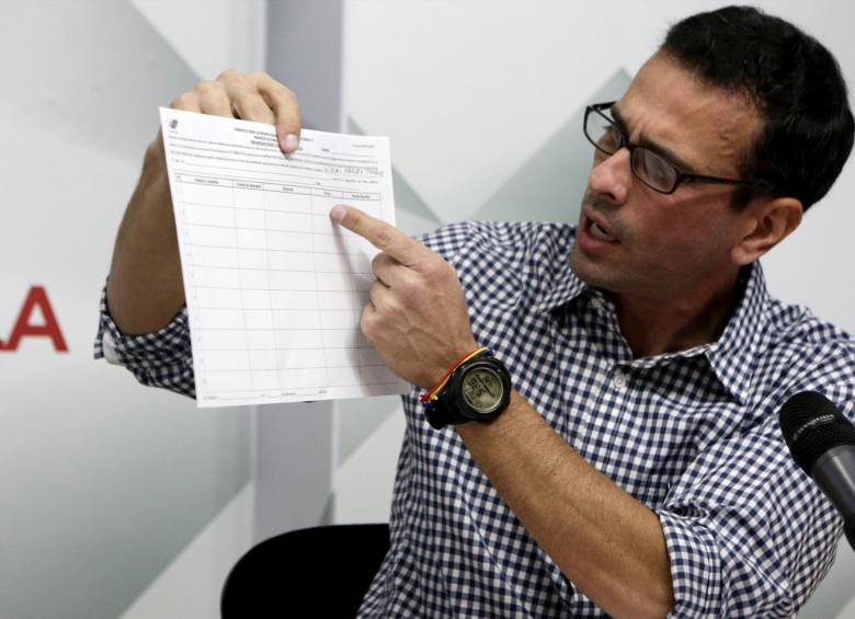 El líder opositor Henrique Capriles dijo que en dos días de recolección de firmas para iniciar el proceso de referendo para revocar el mandato del presidente venezolano. FOTO REUTERS