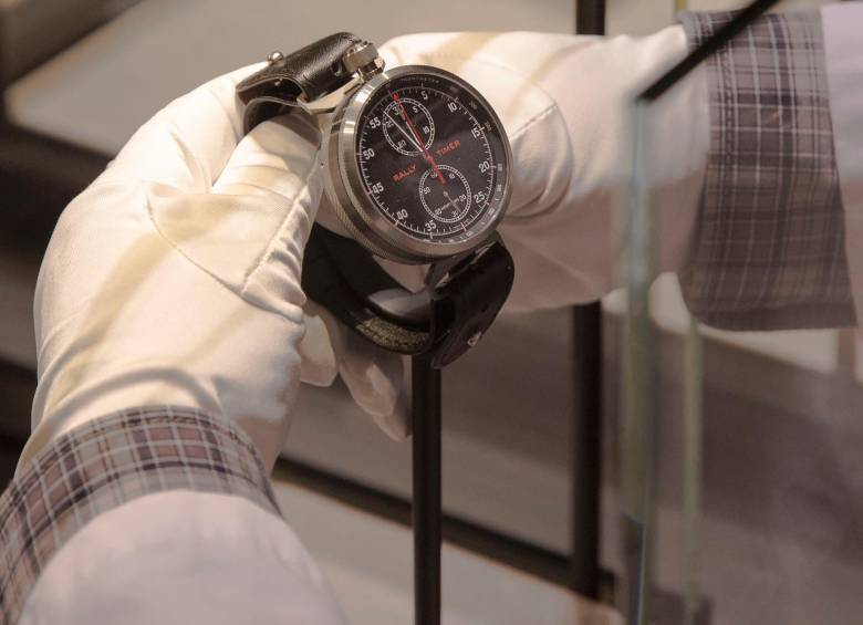 Uno de los relojes Mont Blanc expuestos en el stand. FOTO AFP