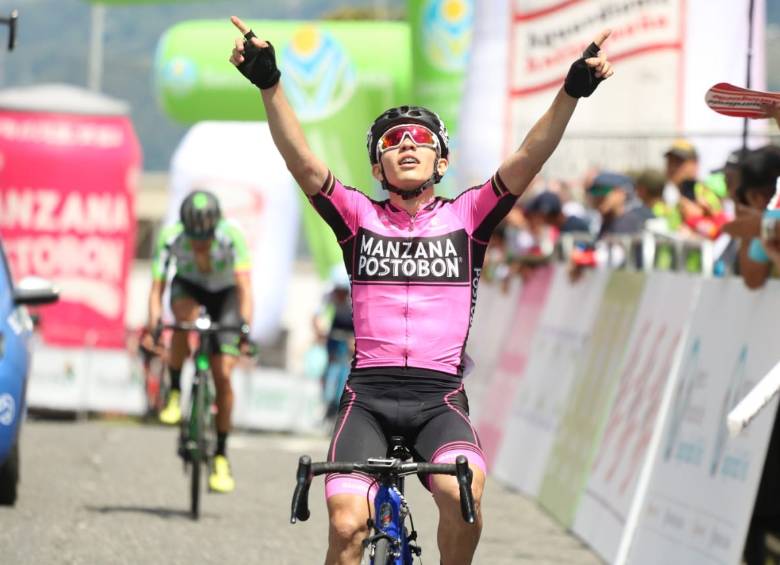 Sergio Higuita le quitó el tercer triunfo en línea al equipo de EPM en Vuelta a Colombia. FOTO CORTESÍA FEDECICLISMO