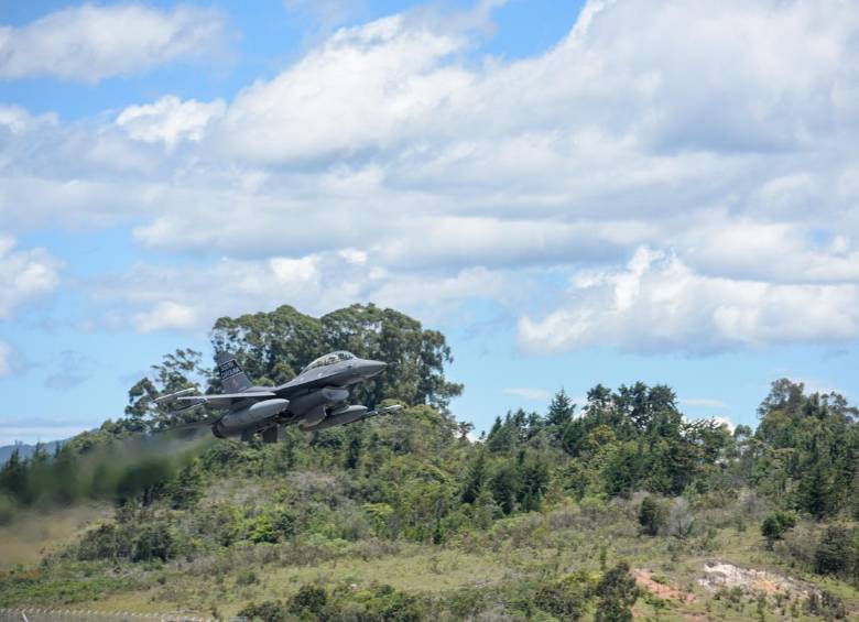 Aeronave K-fir F-16. FOTO: FAC