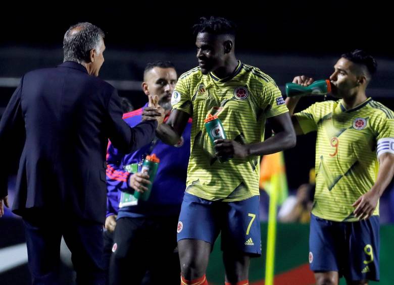 Duván Zapata, el milagro que el fútbol le arrebató a la guerra 