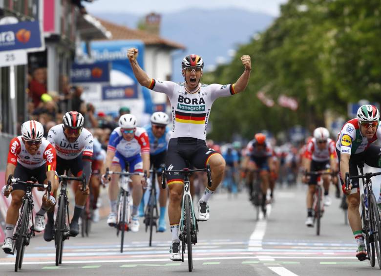 En su primera gran vuelta, Pascal Ackermann empezó a impresionar con su potencia y velocidad. Otro gran embalador aparece en el panorama. FOTO afp