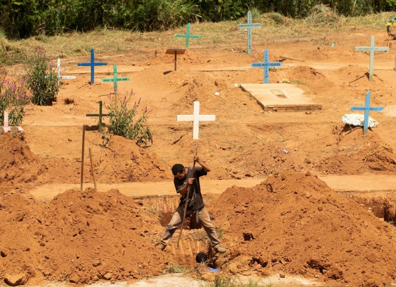Entierro de las víctimas de la masacre en la cárcel de Altamira, Brasil, en julio de 2019. 57 presos fueron asesinados en sus celdas. FOTO efe