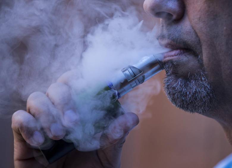 Ilustración sobre el cigarrillo electrónico. Foto Jaime Pérez Munévar