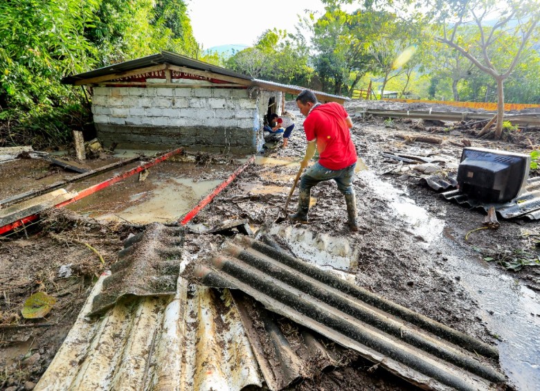 Según el Dapard, 67 casas quedaron destruidas y 104 averiadas, más tres colegios y 5,5 k.m. de vía afectados. FOTO jaime pérez