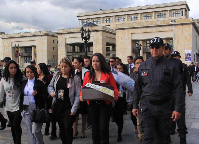 La familia Beltrán Fuentes recibió los restos mortales de Héctor Jaime. FOTO: Colprensa